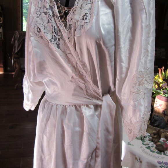 Vtg Laura Adams Romantic glam rock sweeping hem satin lace dressing gown med - Picture 7 of 12